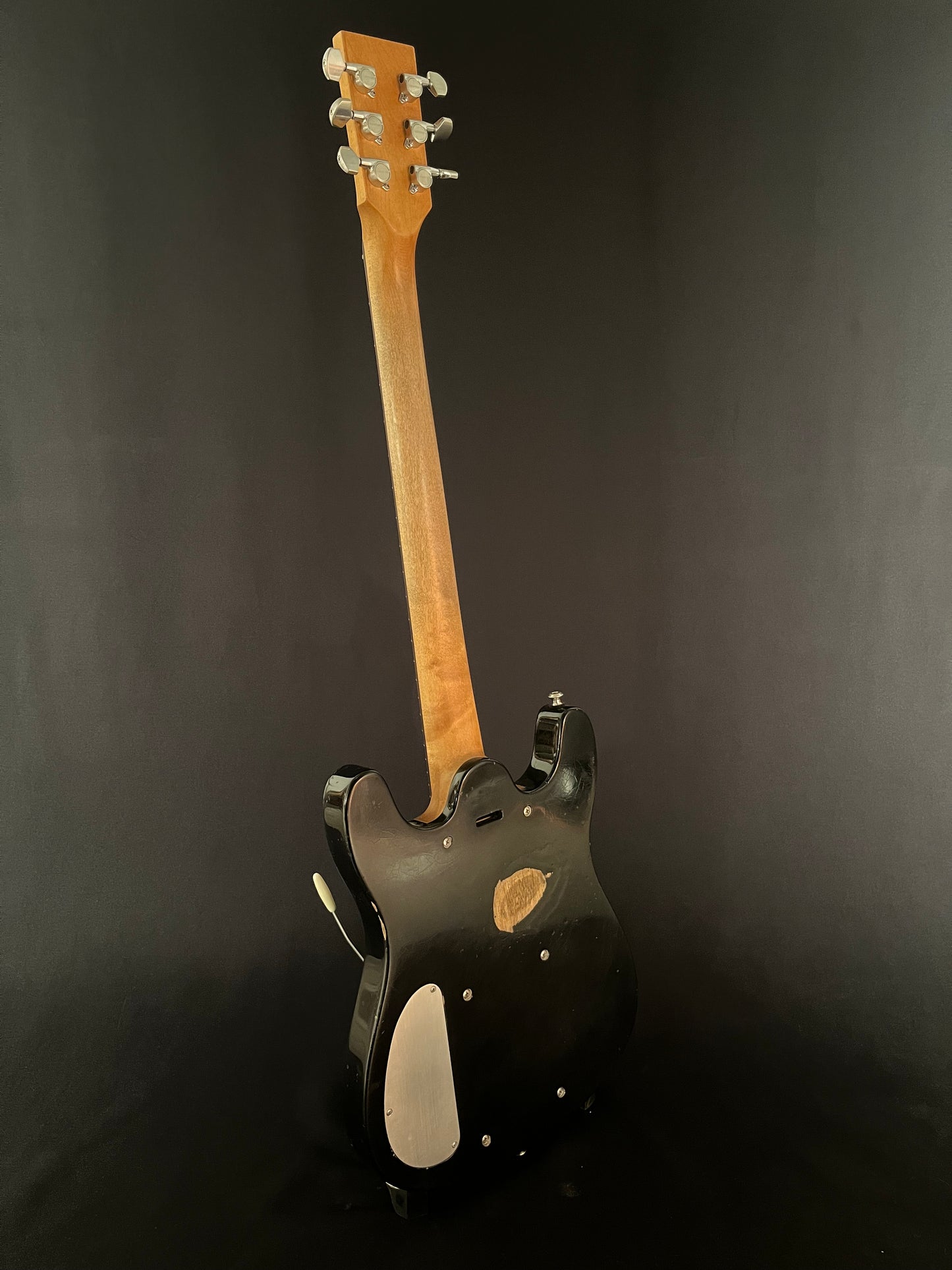 #08
